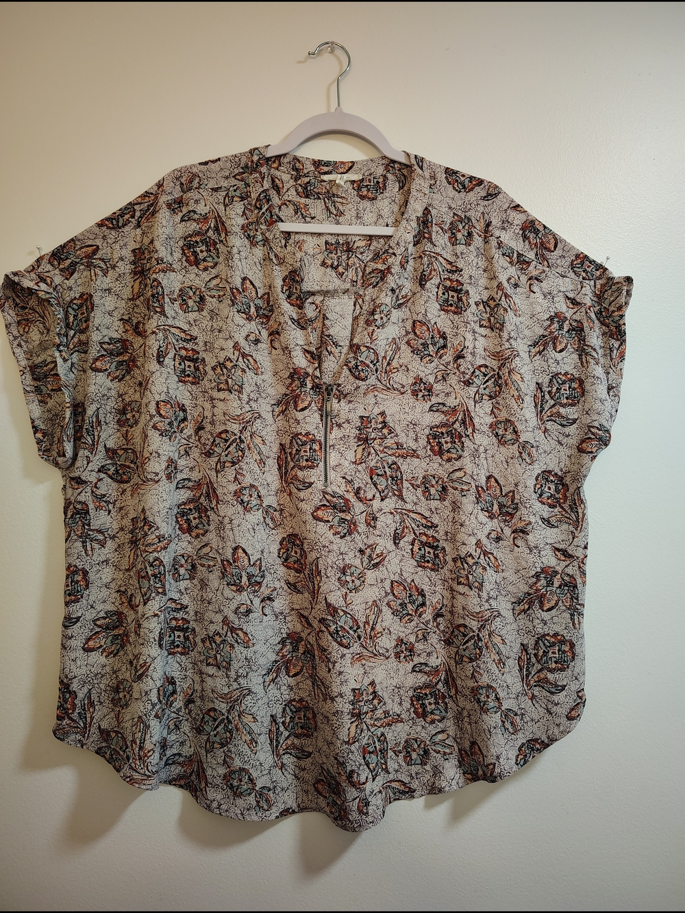 Maurices Relaxed Purple V-Neck Blouse With Blue & Orange Florals